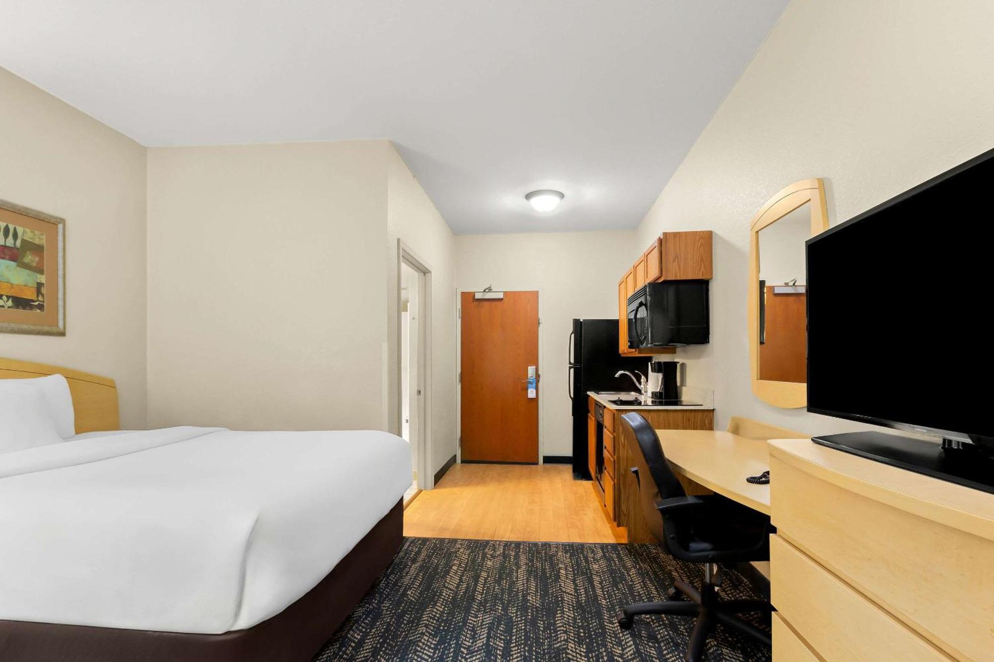 Suburban Studios Morgantown Bagian luar foto
