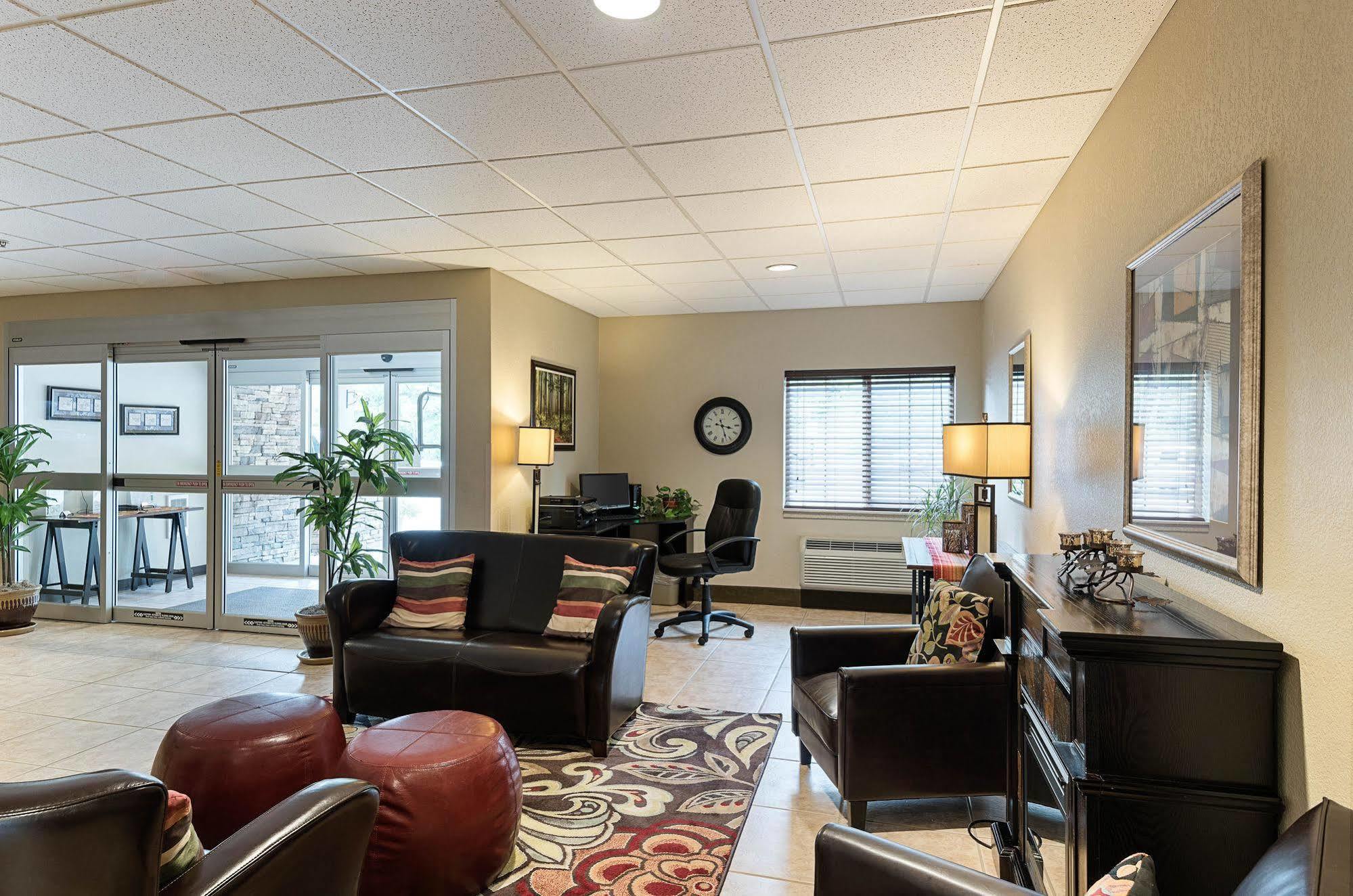 Suburban Studios Morgantown Bagian luar foto
