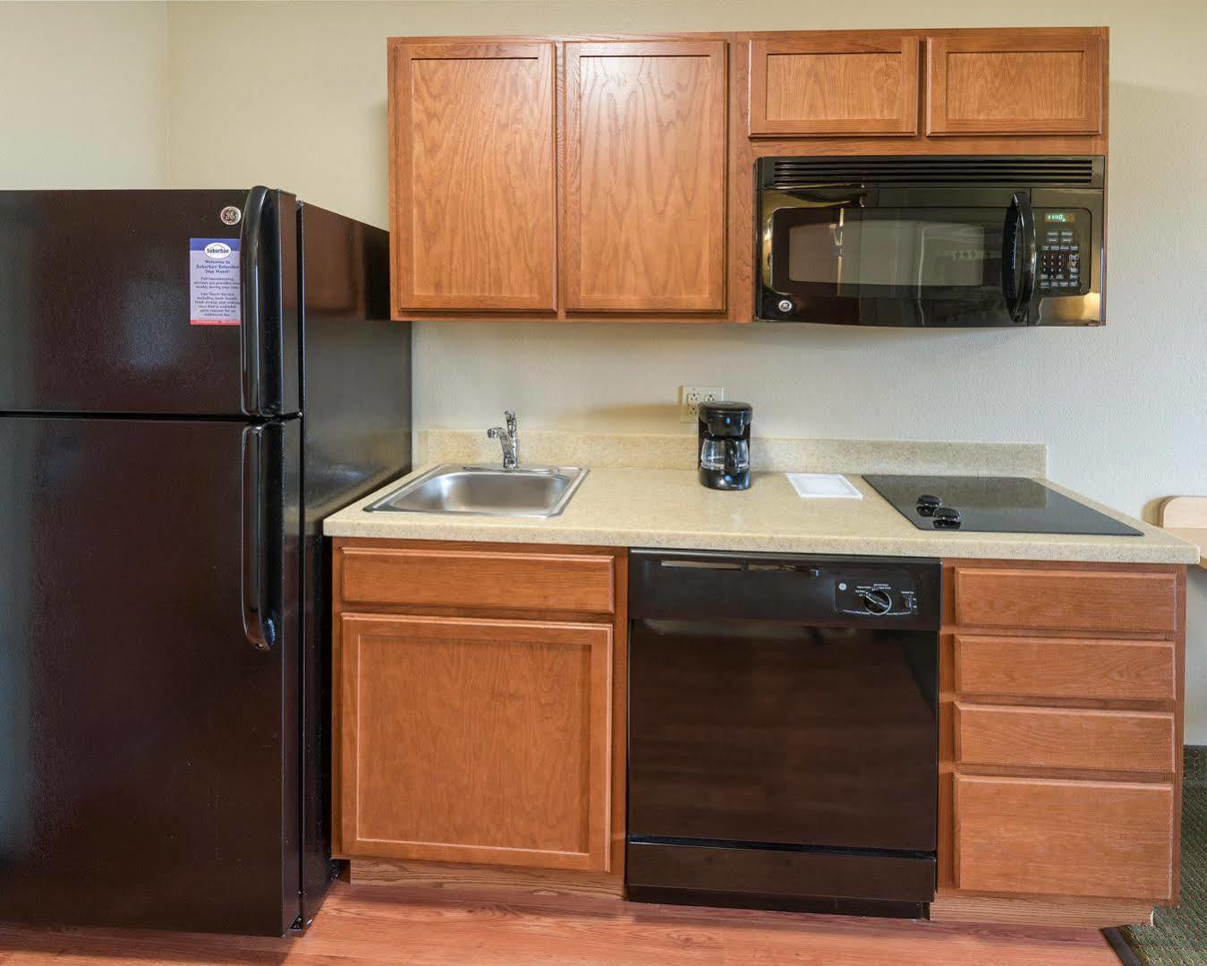 Suburban Studios Morgantown Bagian luar foto